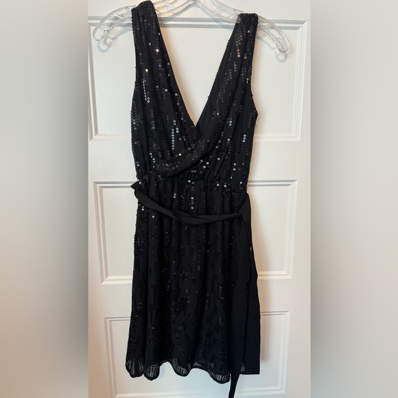 Express Sequin LBD Cocktail Dress
Size Extra Small - Picture 2 of 8